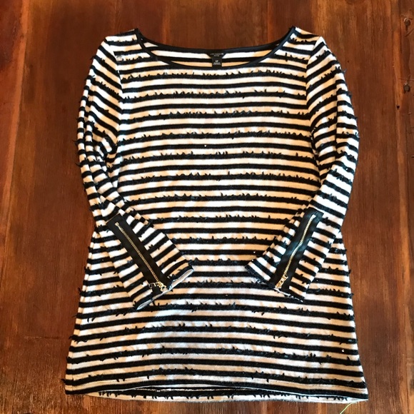 Ann Taylor Petite Black & White Top - Picture 5 of 8